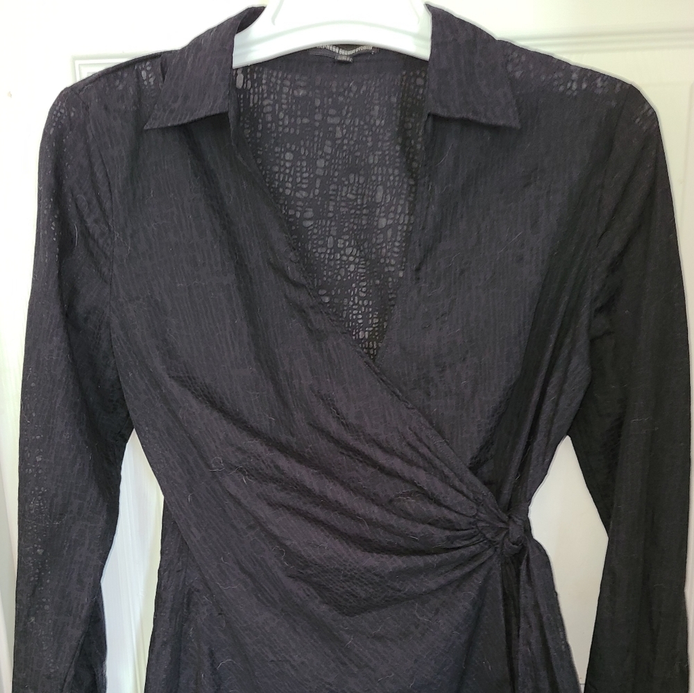 Express blk wrap top